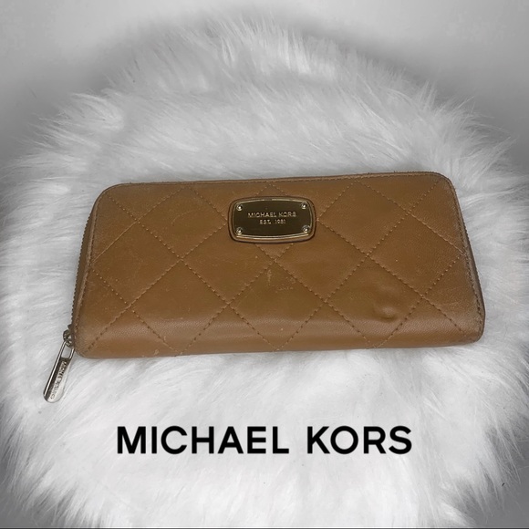 Michael Kors Handbags - Michael Kors Leather Wallet